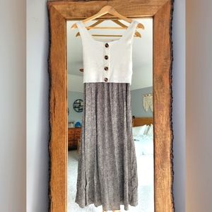 NWOT Seraphine nursing dress